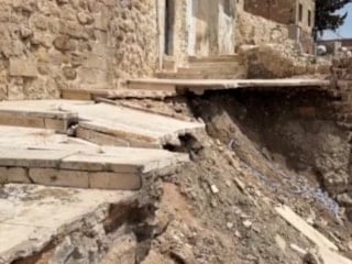 Mardin’de tarihi mahallede çökme