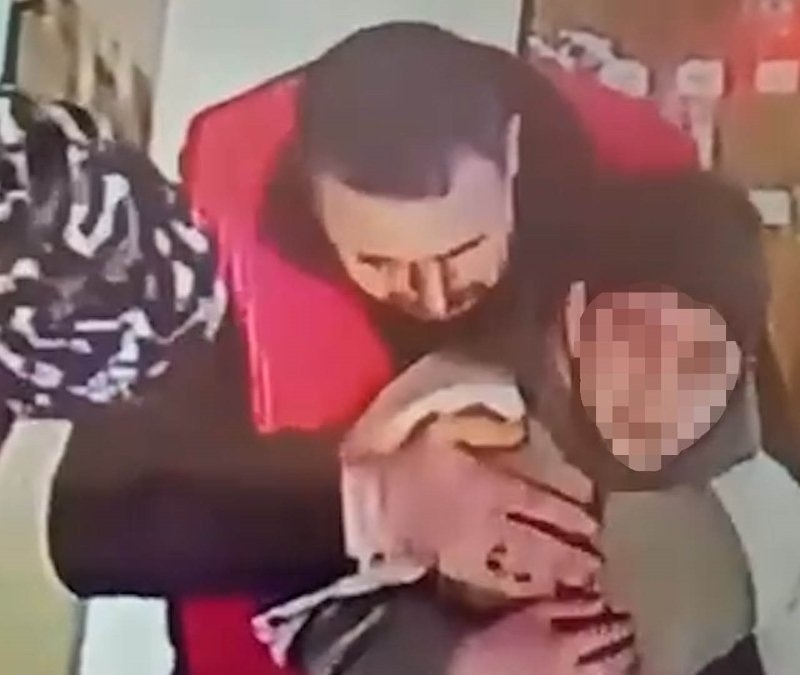 Bolu'da Heimlich'le öğrenciyi kurtardı: Elimi öpmeye geldi