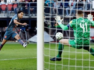 Arda Turan'ın yönettiği Shakhtar Donetsk, Konferans Ligi'nde yarı finalde