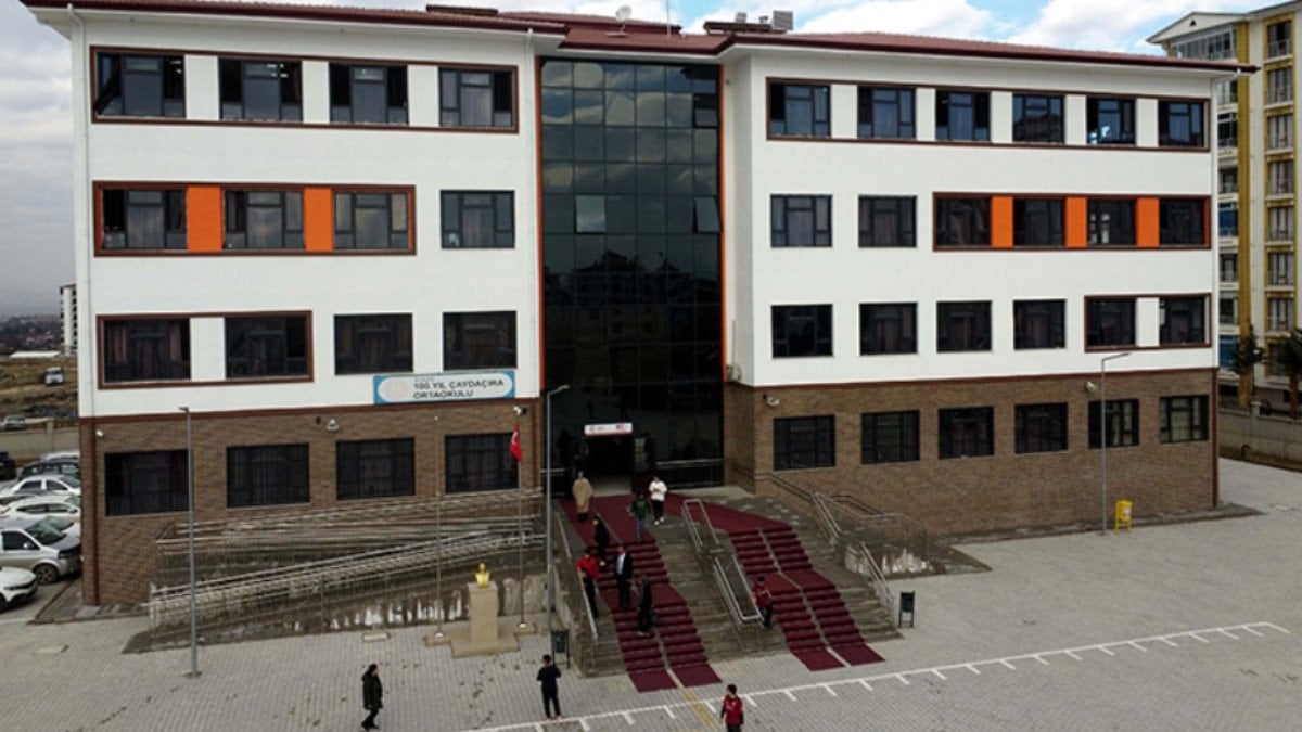 Elazığ Valisi duyurdu: Okullarda randevusuz giriş yasaklanıyor