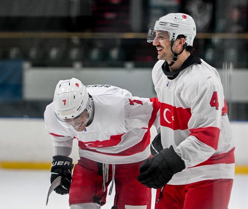 Türkiye, buz hokeyinde Güney Afrika'ya şans tanımadı