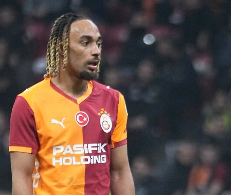Galatasaray, Sacha Boey'in bonservisini alıyor