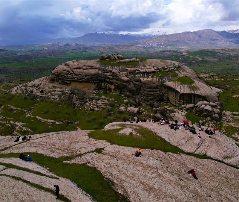 5 bin yıllık Kefrum Kalesi doğaseverlerin gözdesi oldu