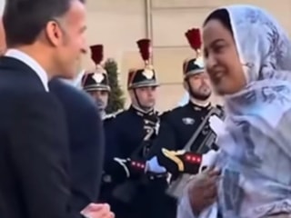 Moritanya Cumhurbaşkanı'nın eşi Macron'un elini havada bıraktı