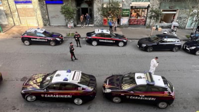 İtalya'da film gibi banka soygunu: Rehineler serbest, hırsızlar gizli bir delikten kaçtı