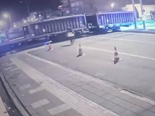 Diyarbakır’da otomobil, trenle çarpıştı