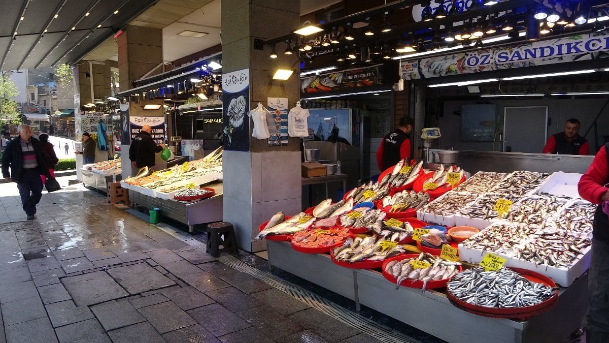 Trabzon'da tezgahlar kültür balıklarına kaldı