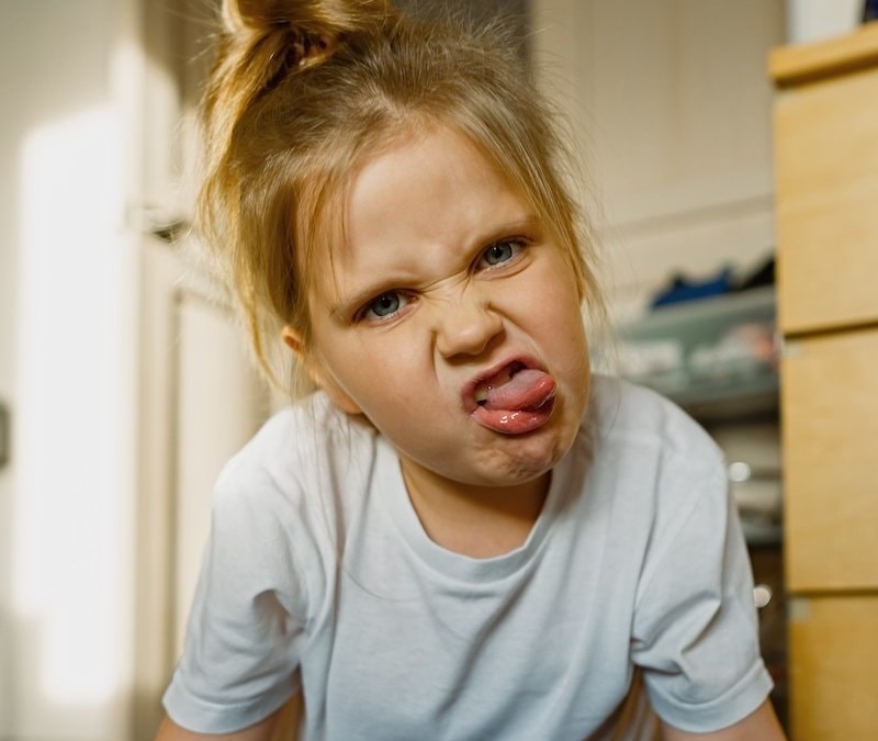 Küçük çocukların kontrolsüz tepkileri: Aileler nasıl yaklaşmalı
