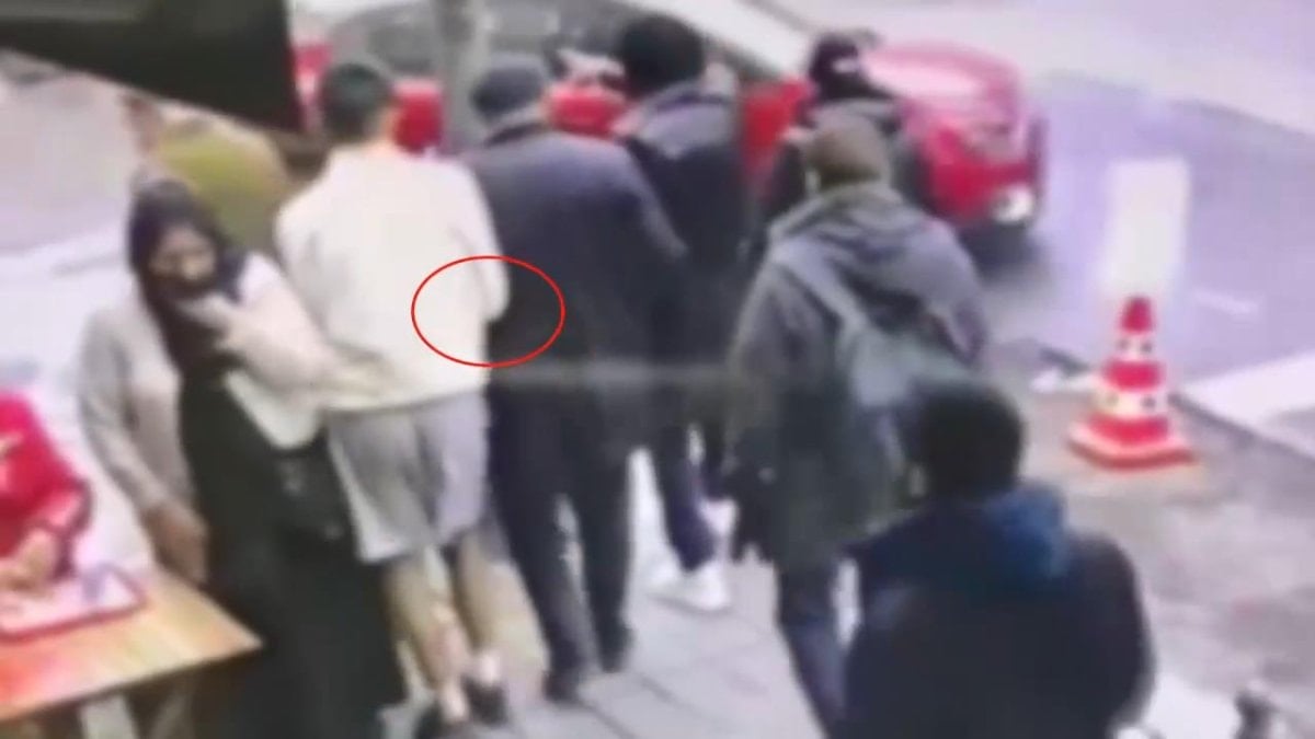 İstanbul'da yankesicilikle telefon çaldı: Tutuklandı