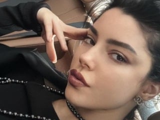 Merve Boluğur filtrelendi! Takipçileri yorum yağdırdı