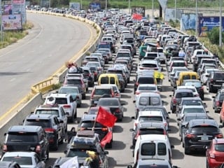 Lübnan'da ateşkes: İsrail saldırılarında yerinden edilenler evlerine dönmeye başladı