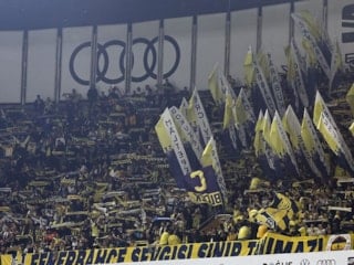 Fenerbahçe, okul saldırıları nedeniyle maç öncesi etkinliklerini iptal etti