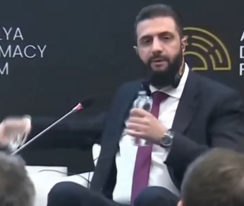 Ahmed Şara'dan Antalya'da su şişesi göndermesi: Britanya'dan daha iyi