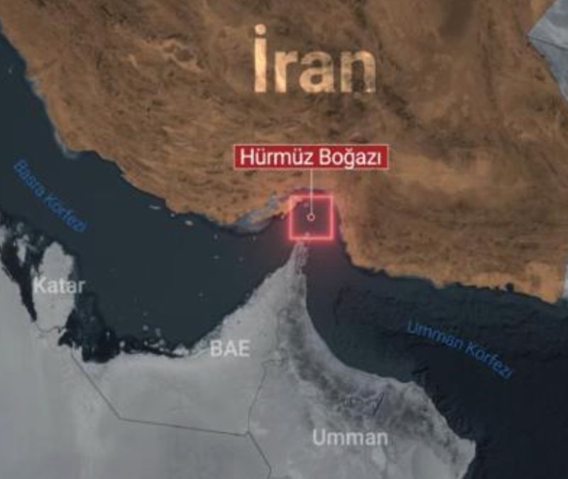 Hürmüz Boğazı'nın açılmasının ardından oluşan gemi trafiği görüntülendi