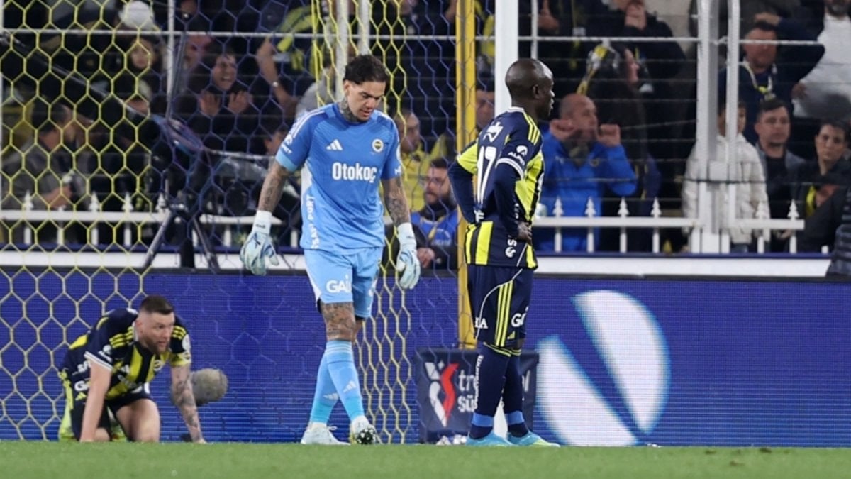 Fenerbahçe taraftarından Ederson'a tepki