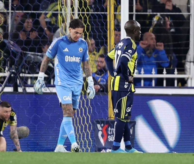 Fenerbahçe taraftarından Ederson'a tepki