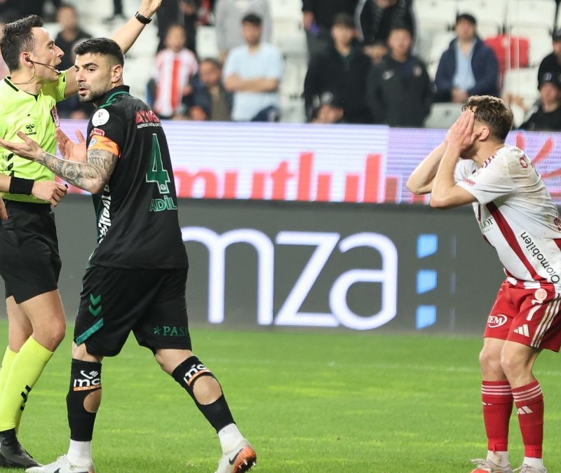 Konyaspor, deplasmanda Antalyaspor'u mağlup etti