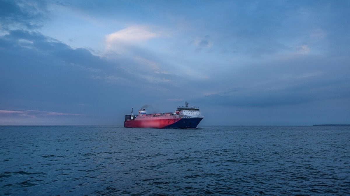 Hürmüz Boğazı'nda trafik başladı: Ateşkesin uzaması gündemde