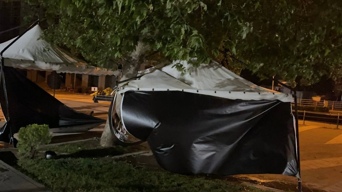 Osmaniye’de fırtına etkili oldu