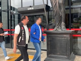 Antalya'da cumhurbaşkanına hakaret eden şahıs tutuklandı