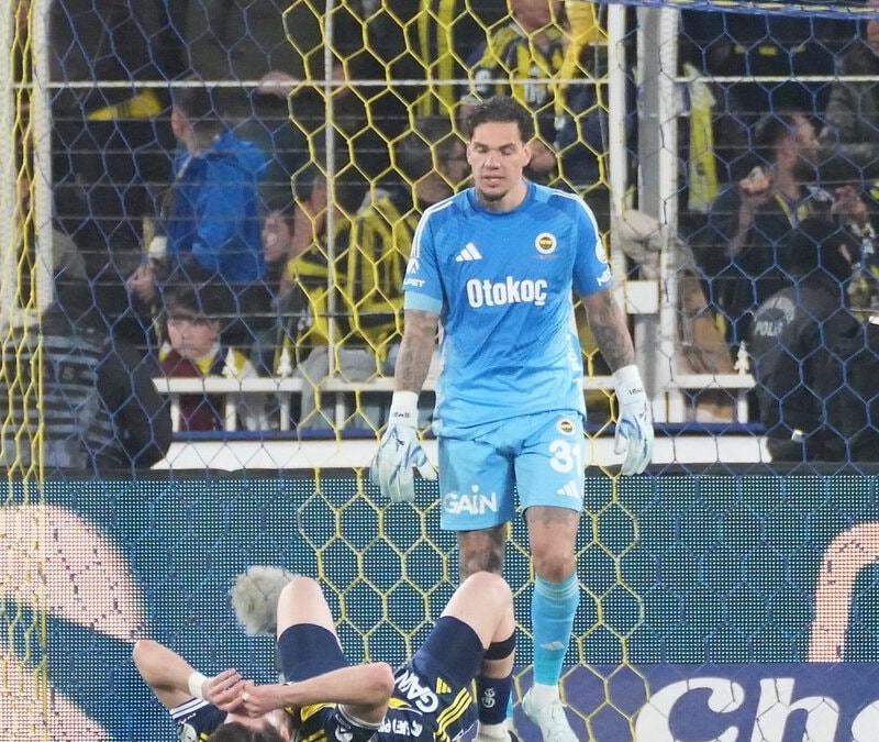 Son dakikada yaptığıyla tepki toplamıştı: Ederson'un hatası Brezilya'da gündem oldu