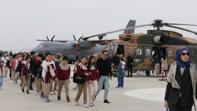 Konya’da 23 Nisan gökyüzünde kutlandı: Çocuklar Jet Üssünde unutulmaz gün yaşadı
