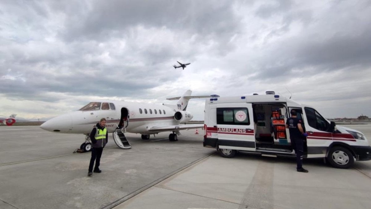 Van’da hayat kurtaran sevk: 2 günlük bebek, ambulans uçakla İstanbul’a ulaştırıldı