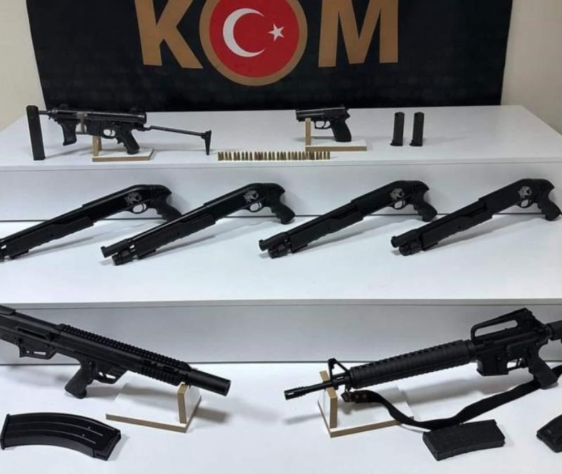 Elazığ’da 8 ruhsatsız silah ele geçirildi