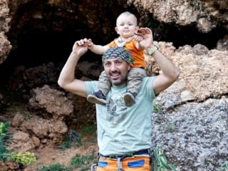 Antalya'da dağcı çift bebekleriyle beraber 6 zirveye tırmandı