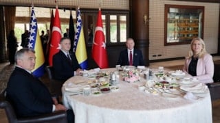 Cumhurbaşkanı Erdoğan Antalya'da: Diplomasi trafiği sürüyor