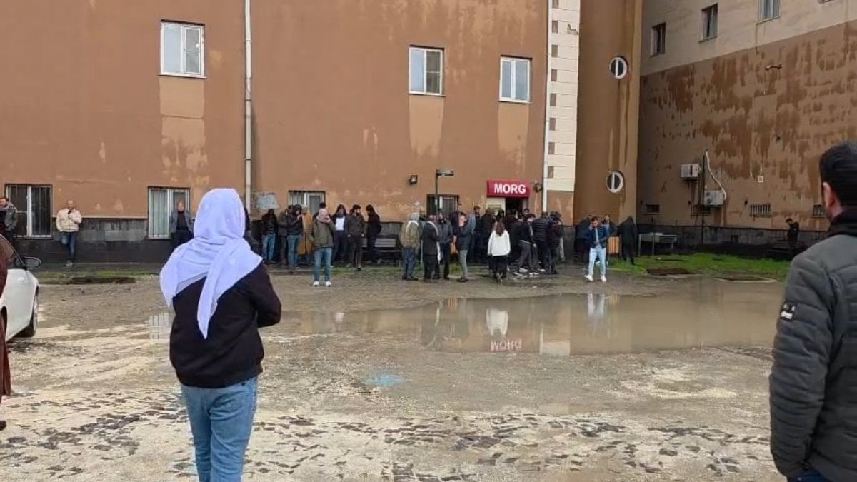 Diyarbakır'da okul bahçesine yıldırım düştü: 2 çocuk hayatını kaybetti