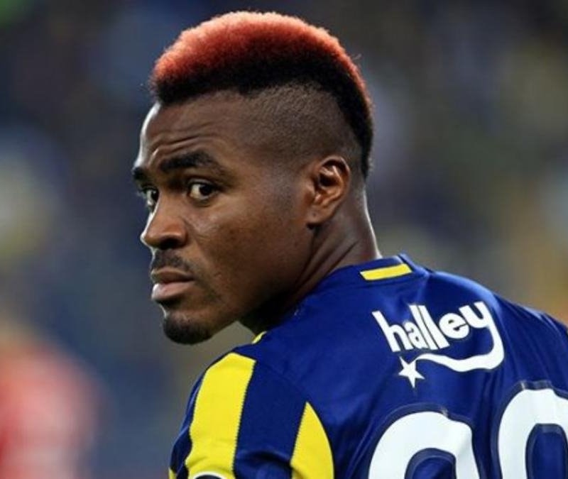 Emmanuel Emenike'den Aziz Yıldırım paylaşımı