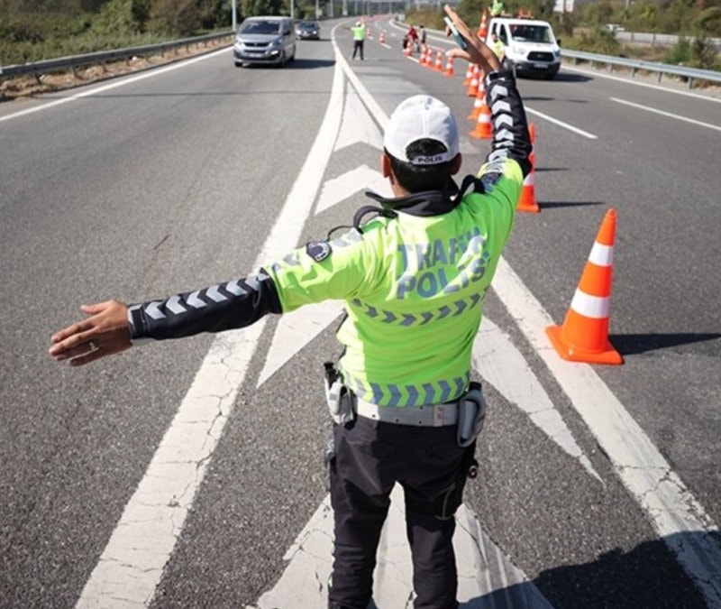 İstanbul'da yarın bazı yollar trafiğe kapatılacak