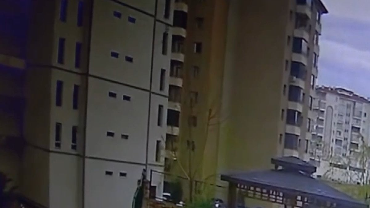 Malatya'da inşaattan düşen stajyer öğrenci hayatını kaybetti