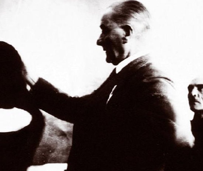 Tarihte iz bırakmış liderlerin imzaları: Atatürk'ün 5 imzası daha var