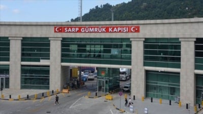 Sarp Sınır Kapısı'ndan yılın ilk çeyreğinde 1 milyona yakın yolcu geçti