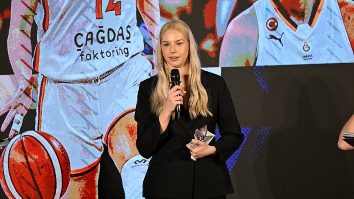 Kadınlar EuroLeague'in en değerli oyuncusu Galatasaraylı Dorka Juhasz seçildi