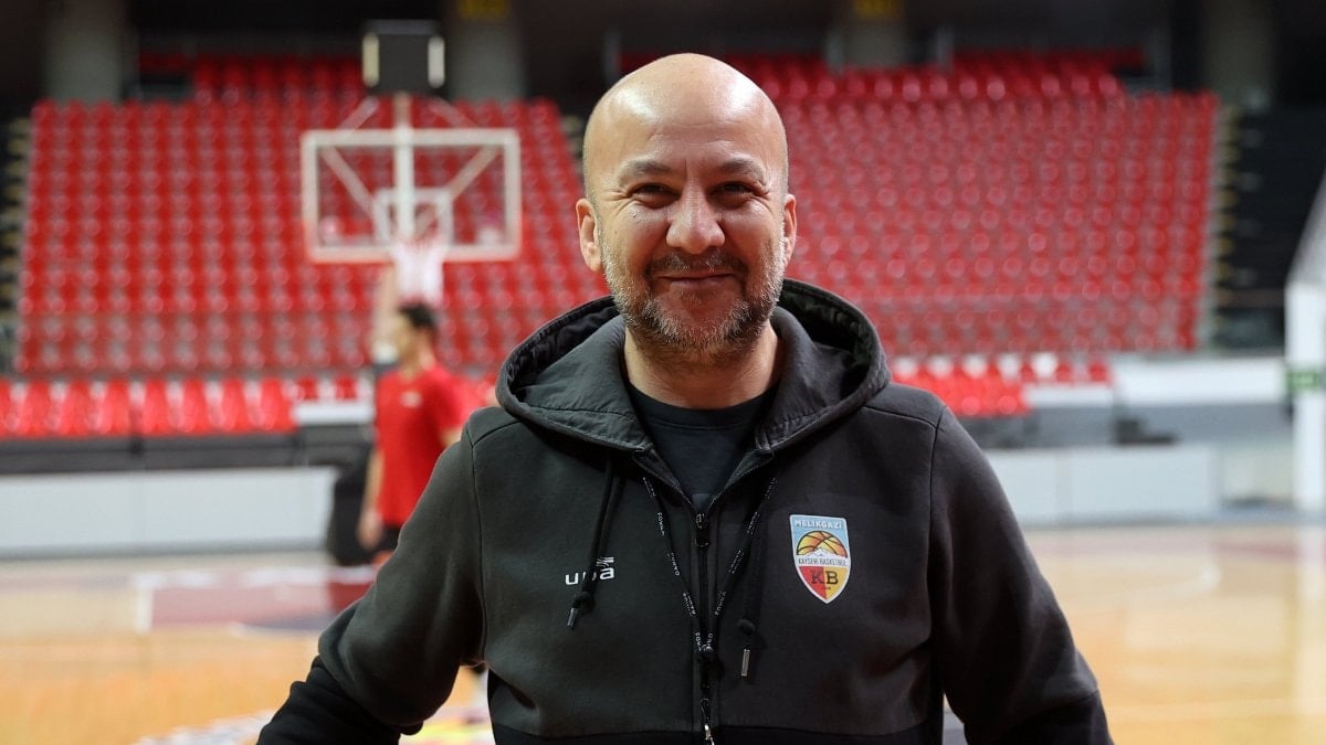 Melikgazi Kayseri Basketbol'da Emre Özsarı dönemi sona erdi