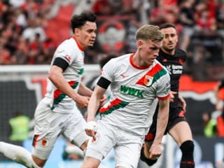 Bayer Leverkusen, Augsburg'a son dakikada boyu eğdi