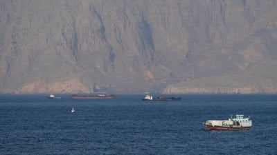 Hürmüz Boğazı gerilimi: Gemiler geri dönüyor