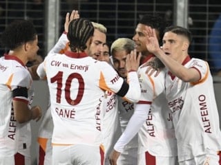 Galatasaray, Fenerbahçe ile puan farkını 4'e yükseltti