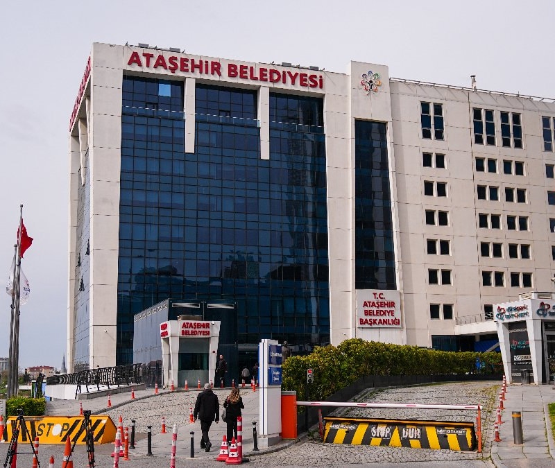İstanbul Ataşehir Belediyesi'nde 7 milyon dolarlık rüşvet talebi teknik takibe takıldı