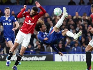 Manchester United, deplasmanda Chelsea'yı tek golle geçti