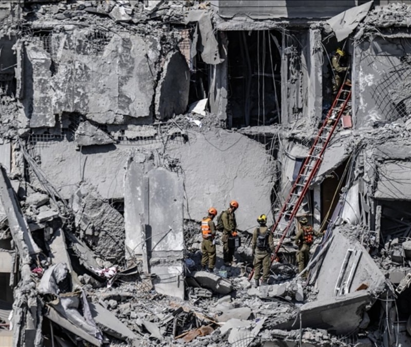 İran'da can kaybı 3 bin 468'e yükseldi