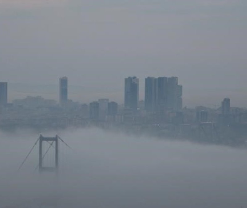İstanbul'da sabah saatlerinde sis etkili oldu