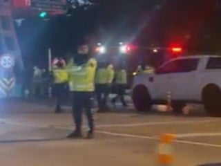 İzmir'de kaza yapan araçta yangın çıktı: Sürücü hayatını kaybetti