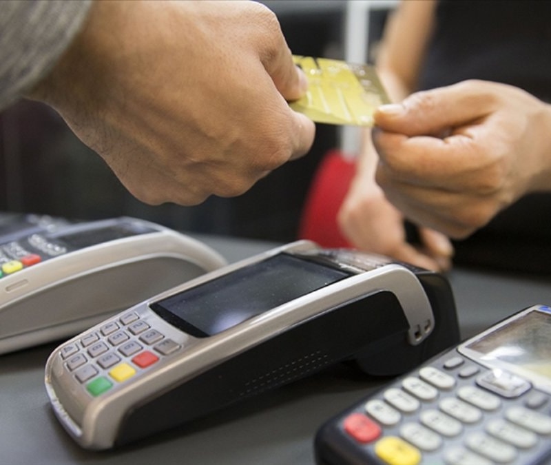 Kredi kartı limit düzenlemesi askıya alındı: Eski kurallar şimdilik devam edecek