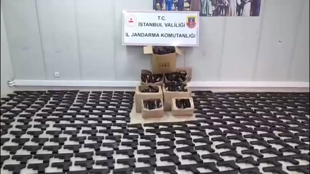 İstanbul ve Adana'da silah kaçakçılarına operasyon: 5 gözaltı
