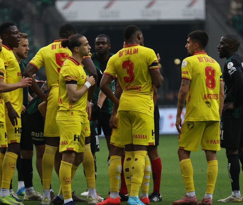 Göztepe’den hakem tepkisi!