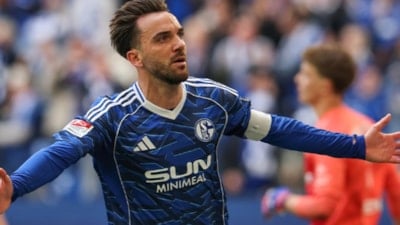 Kenan Karaman sahne aldı! Schalke, Munster'e 4 attı
